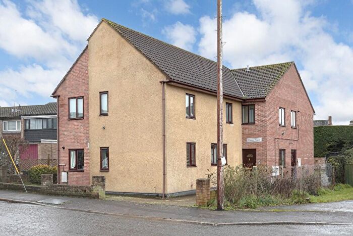 2 Bedroom Flat For Sale In Trowbridge, BA14