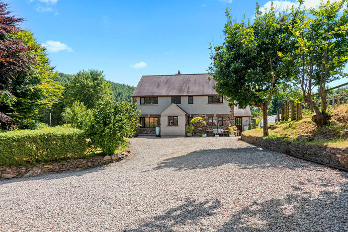 4 Bedroom Detached House For Sale In Calstock Road, Gunnislake, PL18