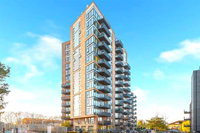 2 Bedroom Apartment For Sale In Altitude Point, Hampden Road, Hornsey, N8