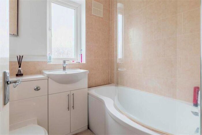 3 Bedroom Terraced House To Rent In Brunswick Road, Pudsey, LS28