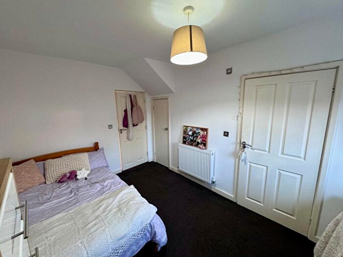 2 Bedroom Apartment To Rent In Villa Road. Mapperly Park, NG3