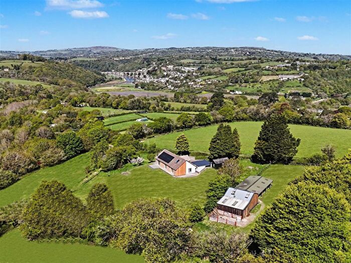 4 Bedroom Detached House For Sale In Rumleigh, Bere Alston - Devon, PL20