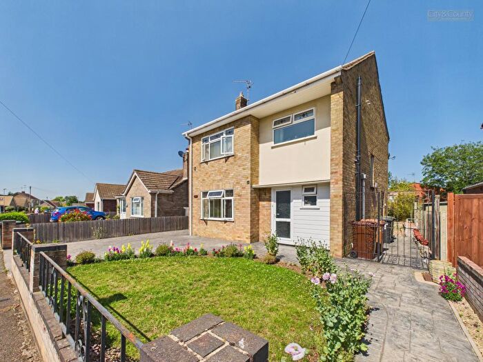 3 Bedroom Detached House For Sale In Pennine Way, Peterborough, PE4