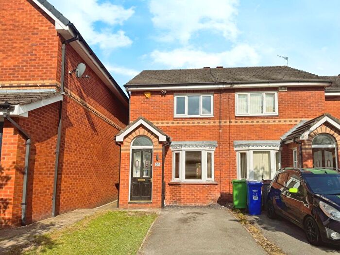 2 Bedroom Semi-Detached House To Rent In Petworth Close, Wythenshawe, Manchester, M22