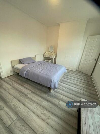 4 Bedroom Terraced House To Rent In Seymour Avenue, London, N17