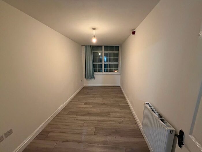 2 Bedroom Flat To Rent In West Street, Sheffield, S1