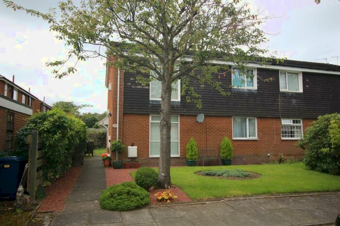 2 Bedroom Flat To Rent In Pensford Court, Kingston Park, Newcastle Upon Tyne, NE3