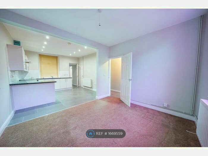 3 Bedroom Terraced House To Rent In Mill Street, Gowerton, Swansea, SA4