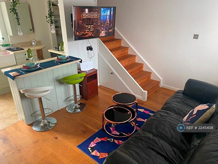 1 Bedroom Terraced House To Rent In London, London, CR0