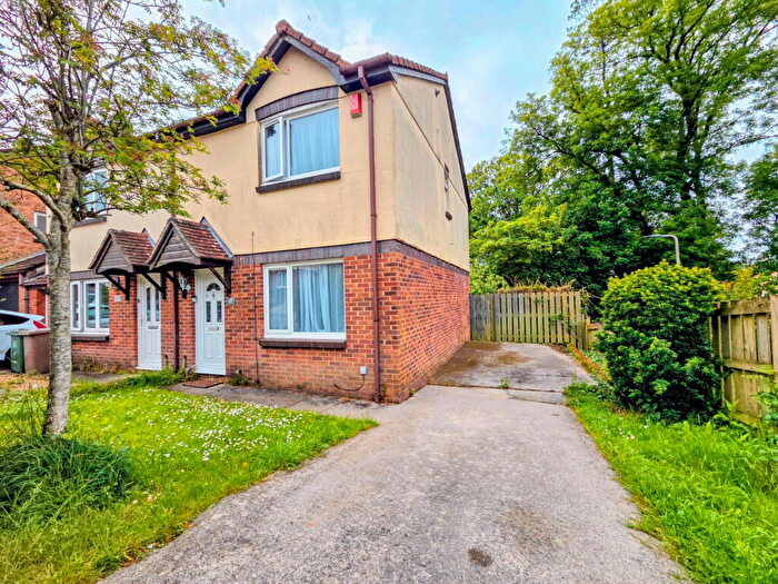 3 Bedroom Semi-Detached House For Sale In Down Road, Plympton, PL7