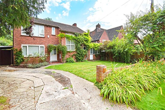 3 Bedroom Detached House To Rent In Bulstrode Gardens, Cambridge, CB3