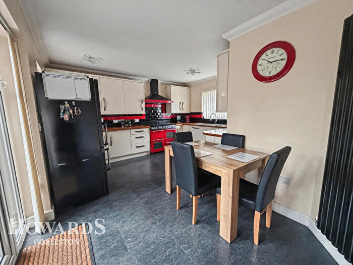 5 Bedroom Detached House For Sale In Horsley Drive, Gorleston, NR31