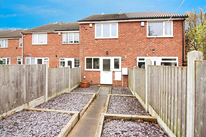 2 Bedroom Terraced House For Sale In Ashfield Close, Leeds, LS15