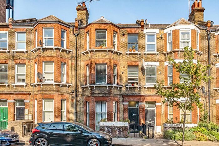 2 Bedroom Flat For Sale In Camden Street, London, NW1