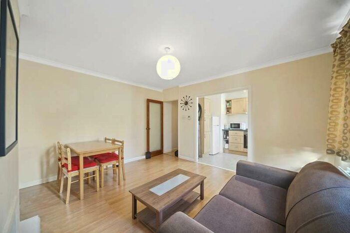 1 Bedroom Flat To Rent In Arlington Road, Camden, NW1