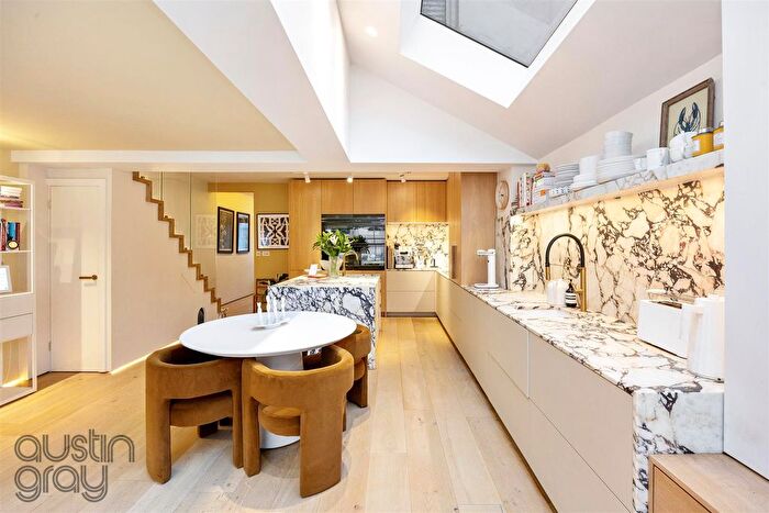 4 Bedroom Property For Sale In Stanford Road, Brighton, BN1