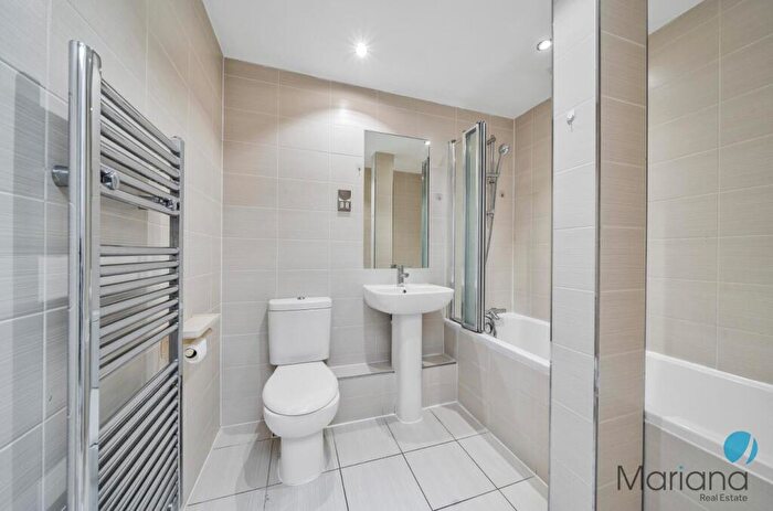2 Bedroom Flat To Rent In Chatfield House, Marsh Street, Bristol, BS1