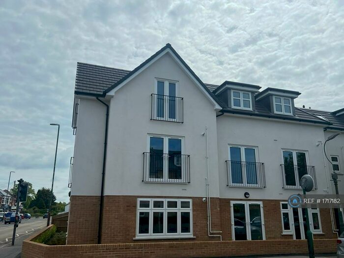 2 Bedroom Flat To Rent In Colwick Corner, Bournemouth, BH10