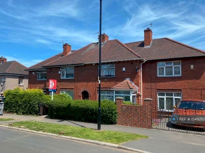 2 Bedroom Terraced House To Rent In Woodthorpe Road, Sheffield, S13