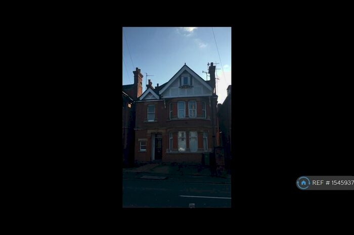 1 Bedroom Flat To Rent In York Road, Guildford, GU1