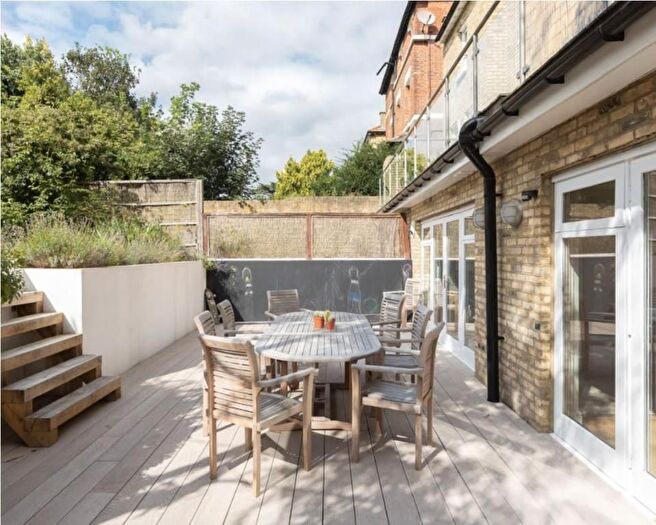 2 Bedroom Maisonette To Rent In Colinette Road, Putney, SW15