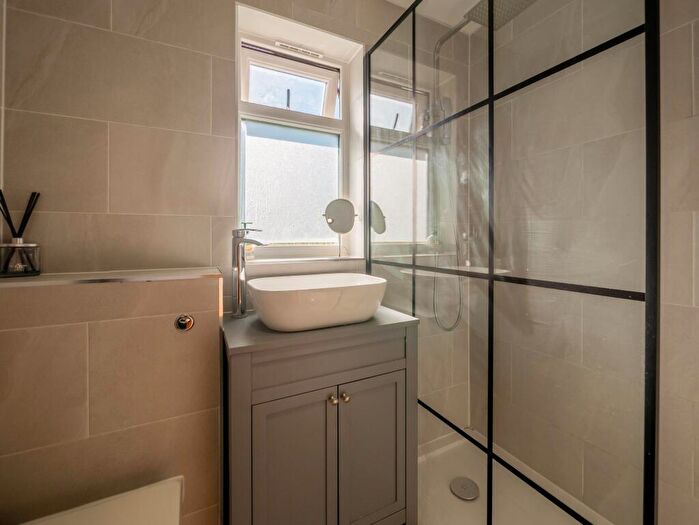 2 Bedroom Semi-Detached House For Sale In Woodstock Crescent, Hockley, SS5