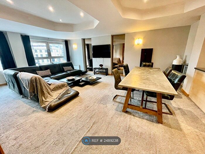 3 Bedroom Flat To Rent In Waterloo Street, Leeds, LS10