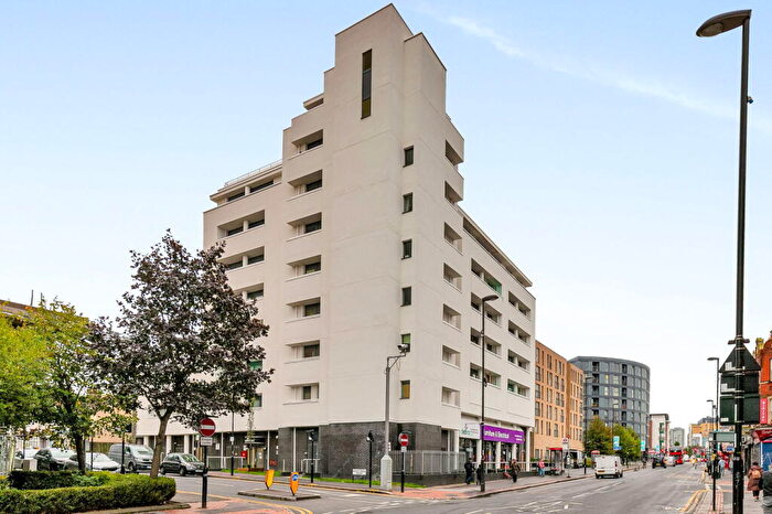 2 Bedroom Flat For Sale In London Road, Croydon, CR0