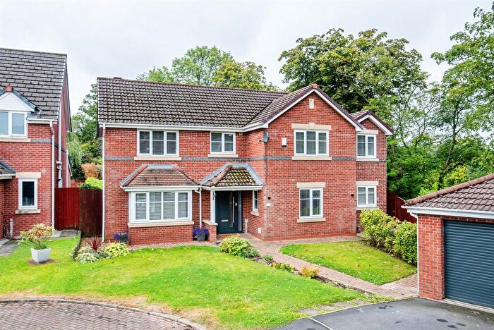 4 Bedroom Detached House For Sale In Johns Wood Close, Chorley, PR7