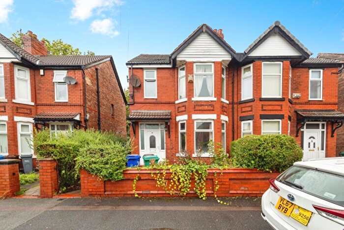 3 Bedroom Semi-Detached House For Sale In Collingwood Road, Manchester, Greater Manchester, M19
