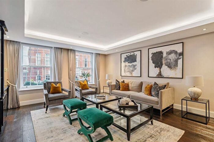 5 Bedroom Terraced House To Rent In Abingdon Road, Kensington, W8