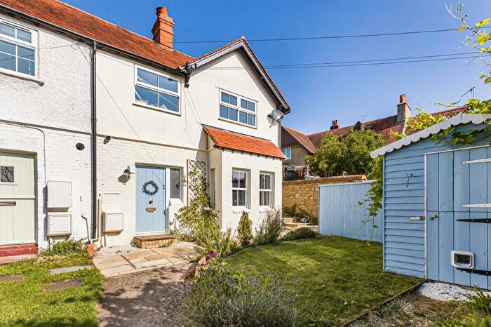2 Bedroom End Of Terrace House For Sale In Denton Hill, Cuddesdon, OX44