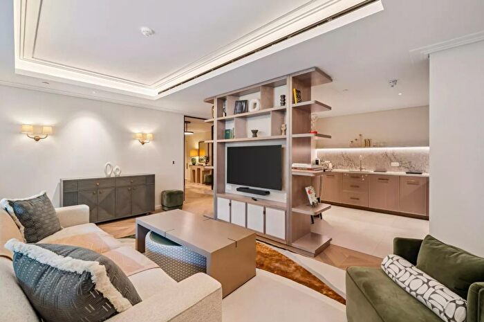 2 Bedroom Flat To Rent In Basil Street, Knightsbridge, London, SW3