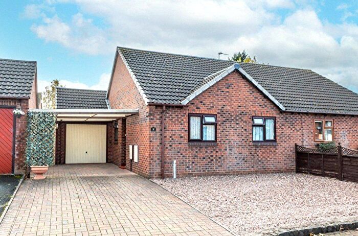 2 Bedroom Bungalow For Sale In Beatty Close, Shifnal, Shropshire, TF11