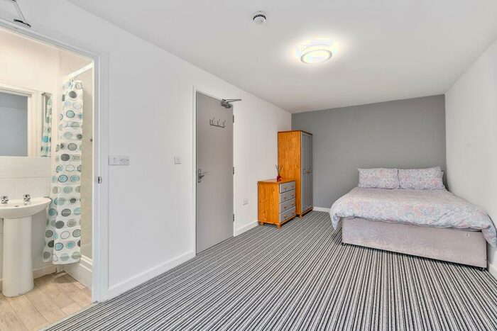 5 Bedroom Terraced House To Rent In Deptford Place, Plymouth, Devon, PL4