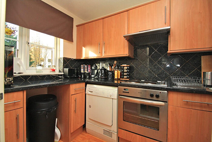 1 Bedroom Flat To Rent In Addiscombe Grove, Croydon, CR0