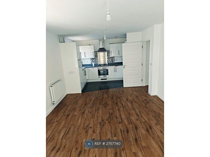 2 Bedroom Flat To Rent In Malt Kiln Place, Dartford, DA2