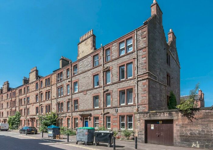 1 Bedroom Flat To Rent In Watson Crescent, Edinburgh, EH11