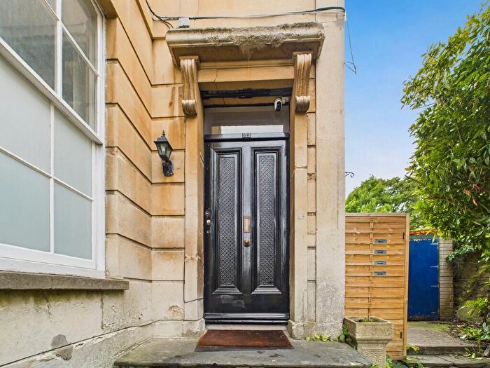 2 Bedroom Apartment For Sale In Arley Hill, Bristol, BS6