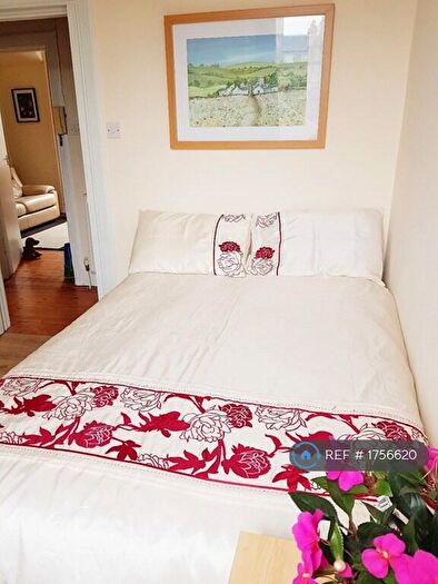 1 Bedroom Flat To Rent In Causewayside, Edinburgh, EH9