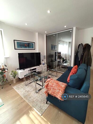 Studio To Rent In Vega House, London, E1