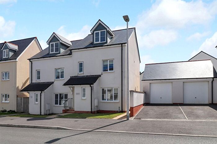 4 Bedroom Semi-Detached House For Sale In Oaktree Road, South Molton, Devon, EX36