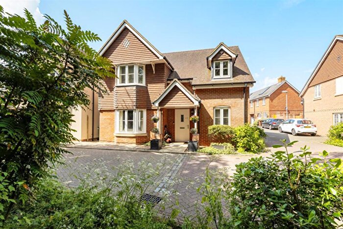 4 Bedroom Detached House For Sale In Attractive Detached Home - Wendover, HP22