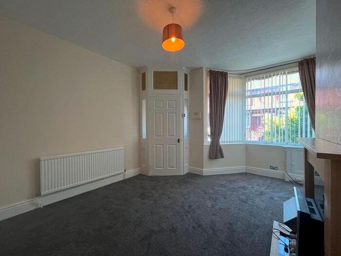 2 Bedroom Property To Rent In Onslow Road, Blackpool, Lancashire, FY3