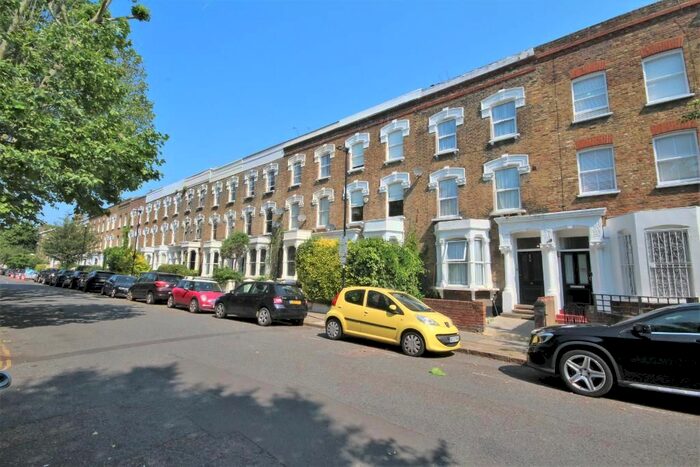 2 Bedroom Maisonette To Rent In Pyrland Road, Islington, London, N5