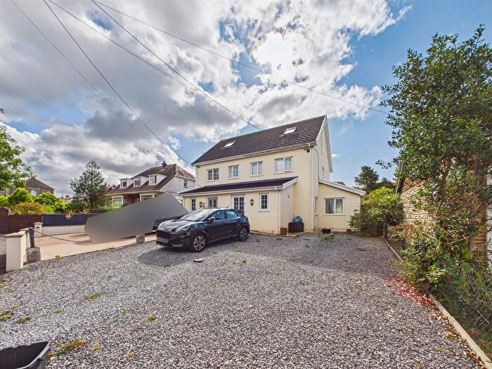3 Bedroom Semi-Detached House For Sale In Bro Deri, Burry Port, SA16