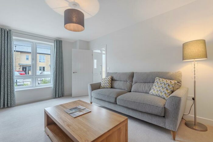 3 Bedroom Terraced House To Rent In Fairways Lansdown, BA1