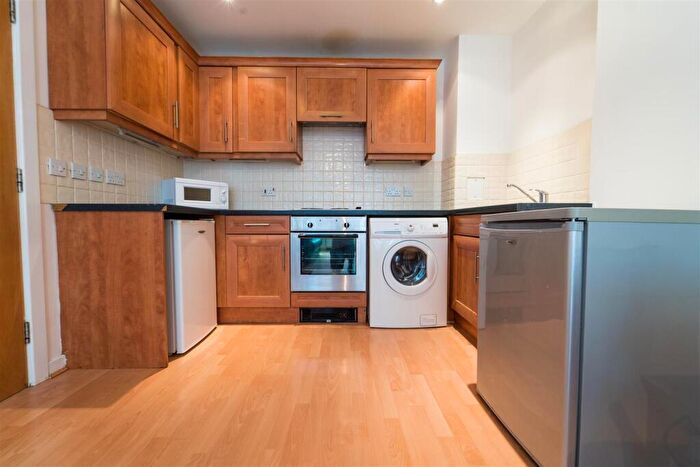 2 Bedroom Apartment To Rent In Montana House City Centre, M1