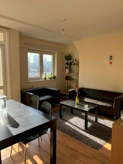 4 Bedroom Flat To Rent In Percival Road, Islington, EC1V