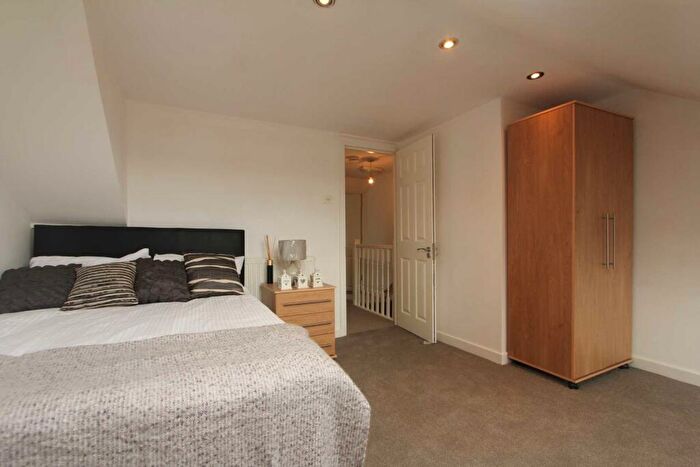 6 Bedroom Terraced House To Rent In Grange Avenue, Uni Area, RG6